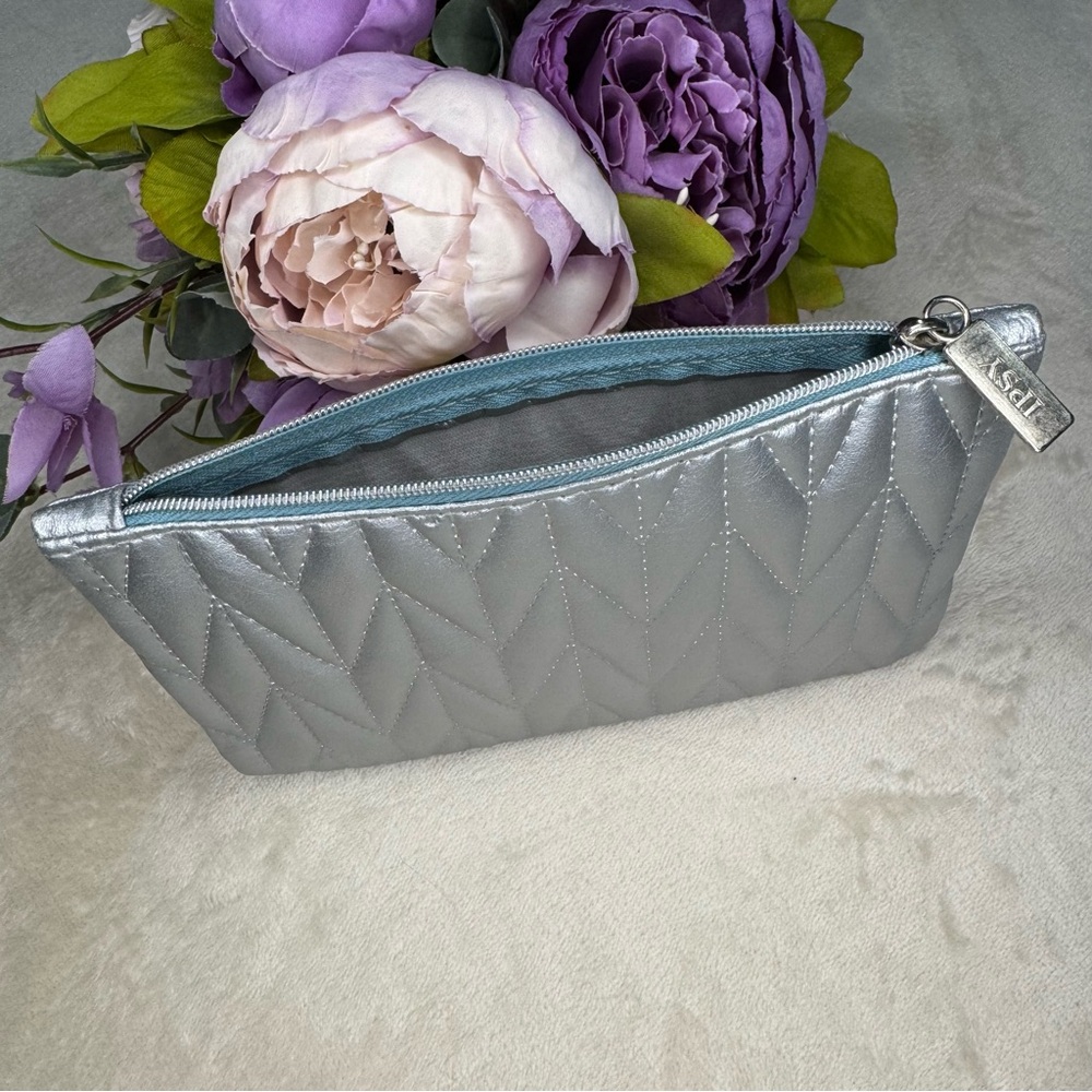 3 for $16 - NEW Ipsy Silver Quilted Cosmetic Bag - Picture 9 of 11